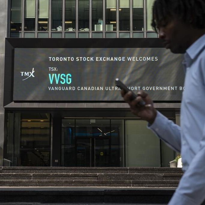 S&P/TSX composite index rises more than 100 points Thursday, U.S. stock markets mixed